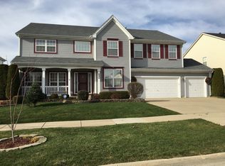 690 Tacoma Dr, Carol Stream, IL