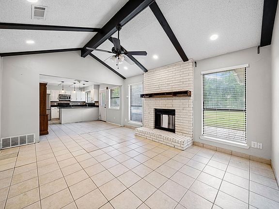 3rd image of 4022 William St