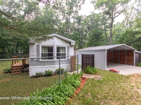 21148 Muskegon, Howard City, MI 49329