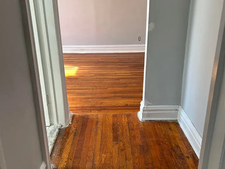 821 Bergen Ave #D — Photo 3