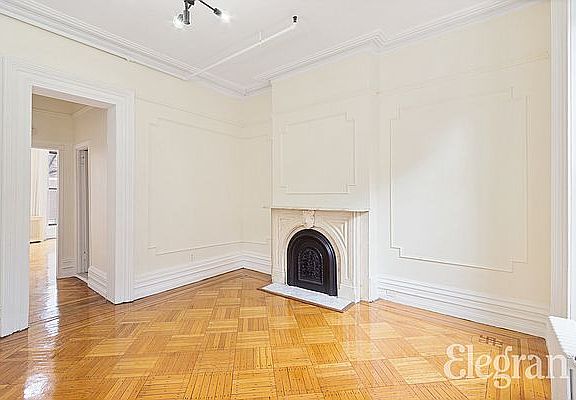 4th image of 244 Macon St #2