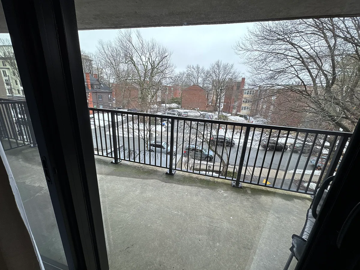Building Photo - 46 Marion St #5C