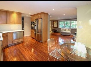 20 Kendall St, Walpole, MA 02081