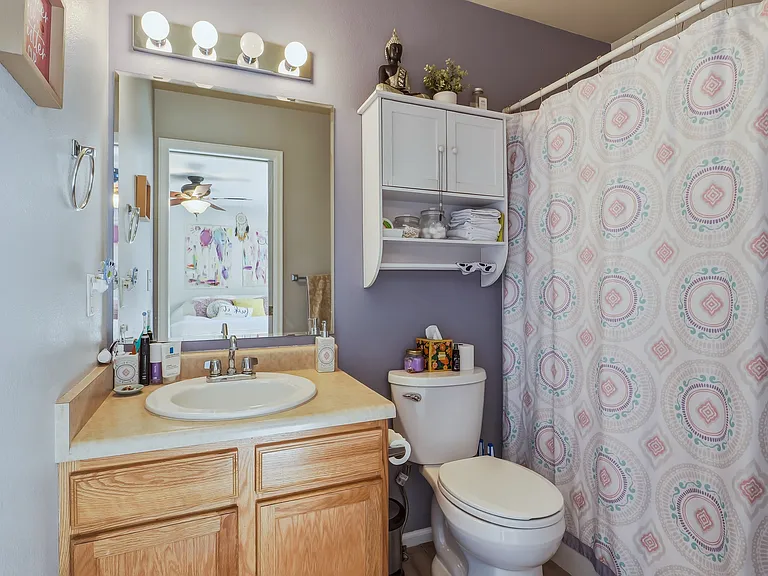 2114 Meadow Dr — Photo 17