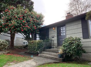3233 22nd Ave W, Seattle, WA 98199