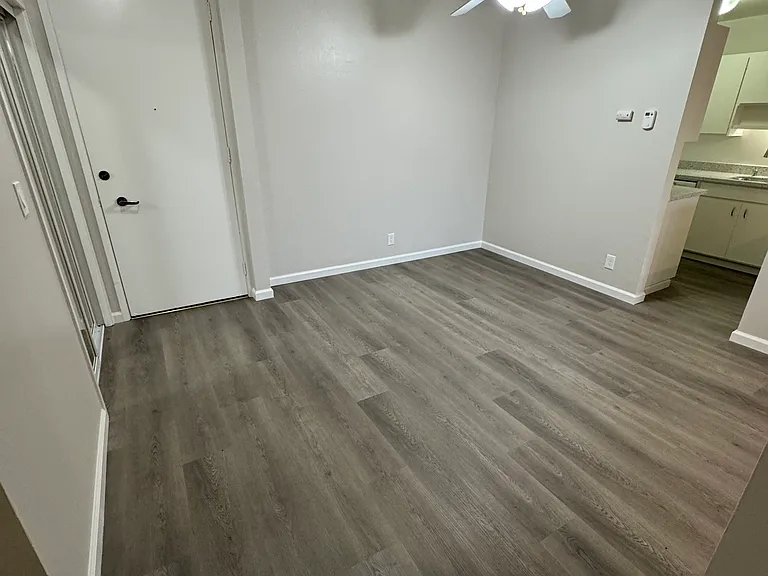 Kula Kai Apartments — Photo 9
