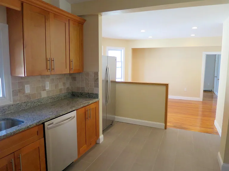 55A Marion St #2 — Photo 4