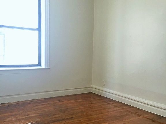 2nd image of 650 W 171st St APT 1A