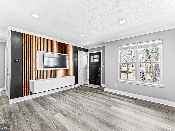 5th image of 7803 W Shore Rd