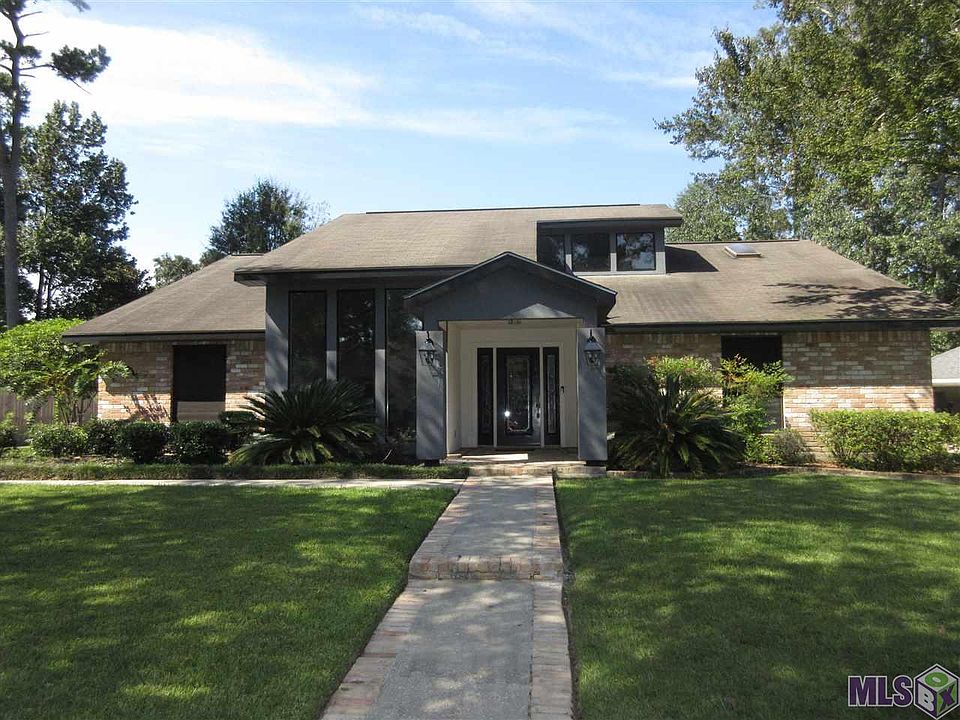 2nd image of 18603 N Lake Shadow Dr