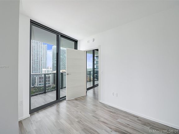 5th image of 801 S Miami Ave Unit 1601