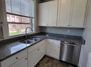 28 Common St, Waterville, ME 04901