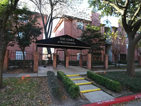 4041 Law St APT 606, Houston, TX 77005