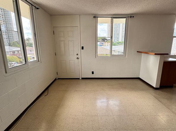 640 Hausten St APT D