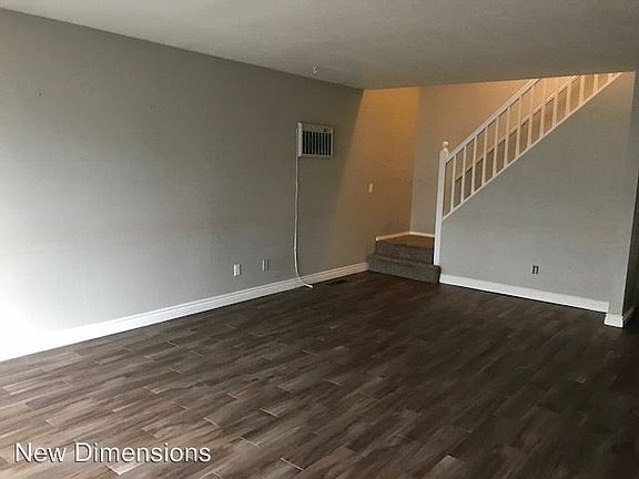 3rd image of 1662 Walker Dr