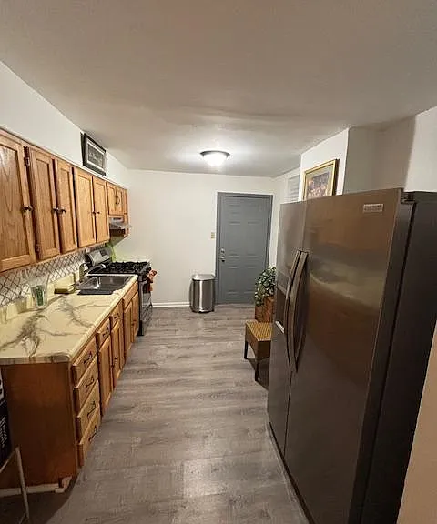 Beautiful and cozy kitchen!