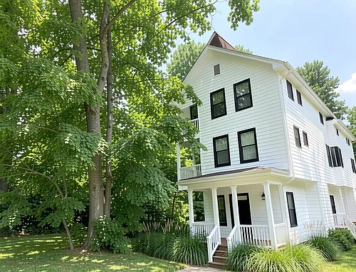 1212 Gorman St Photo 1
