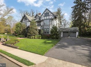 450 Spruce Ln, Woodbury, NJ 08096