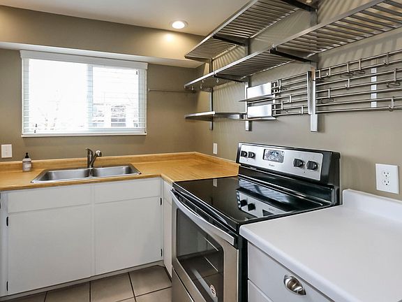 2nd image of 1042 E Quail Vista Ct APT D
