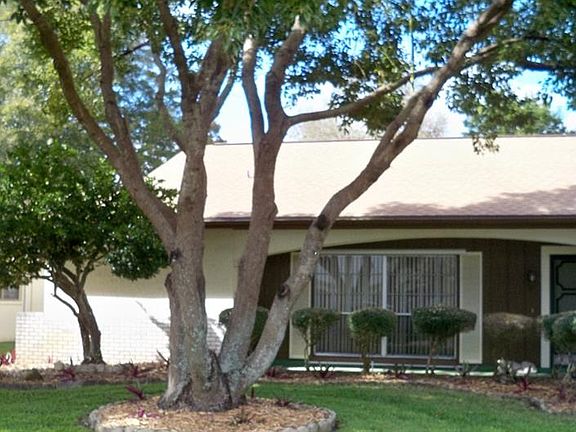 2nd image of 7811 Doral Dr
