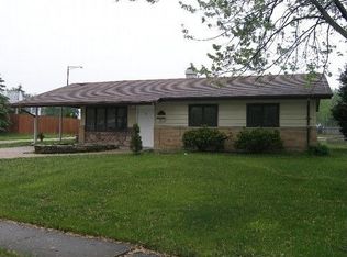 20 Westview St, Hoffman Estates, IL 60169