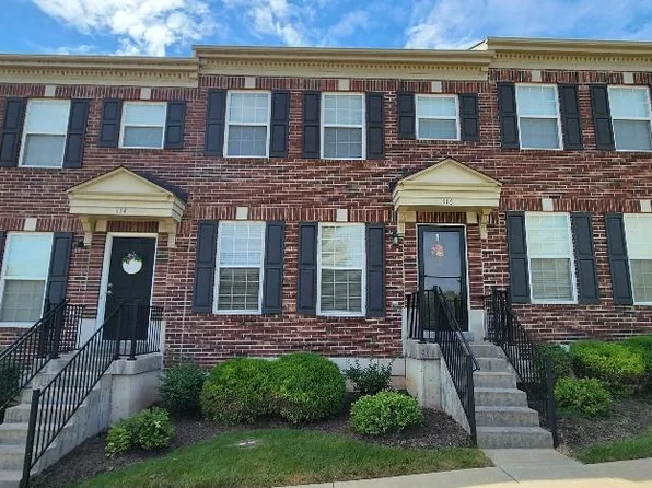 116 Willott Square Dr, Saint Peters, MO 63376