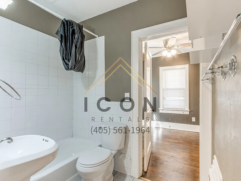 4802 N College Ave — Photo 9