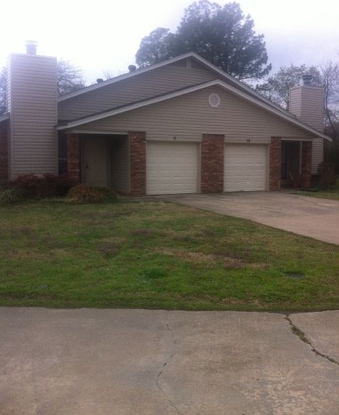 1st image of 3202 S 62nd St APT 16
