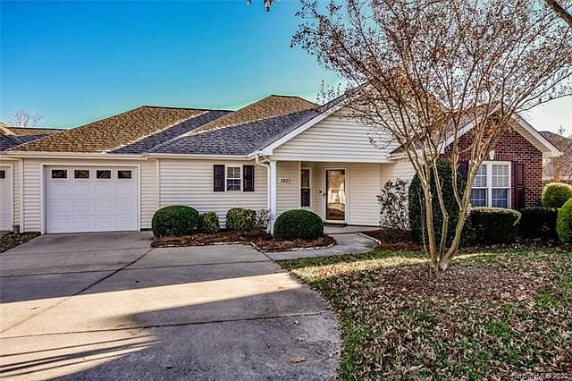 1st image of 100 Keswick Ln