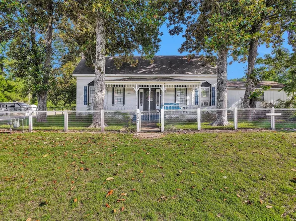 207 W Elder St, Colmesneil, TX 75938
