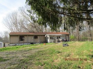 954 E Little Bear Rd, Connersville, IN 47331