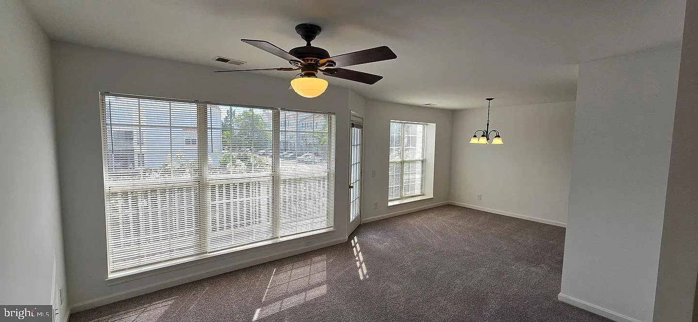2 bed, 1.5 bath, 982 sqft, $2,200 — Photo 3