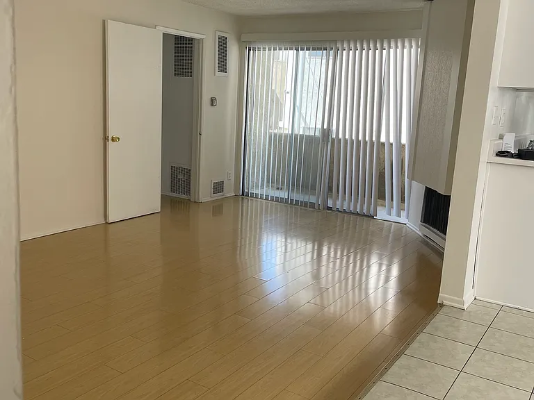 11661 Goshen Ave #206 — Photo 19