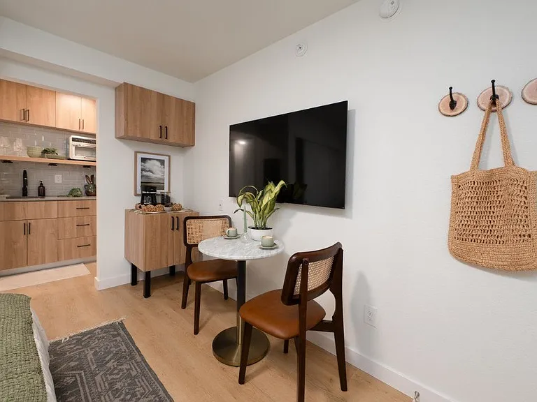 Bellevue Ridge — Photo 20