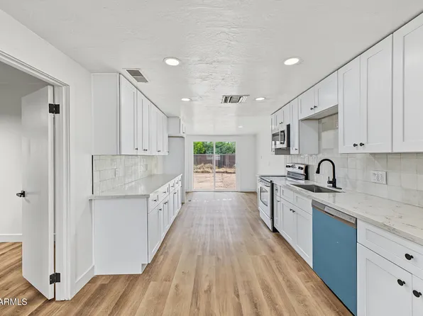 11519 E ELTON Avenue, Mesa, AZ 85208