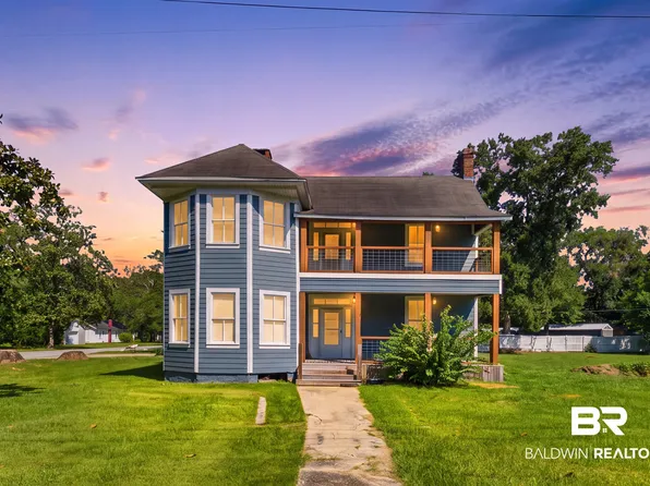410 W 3rd St, Bay Minette, AL 36507