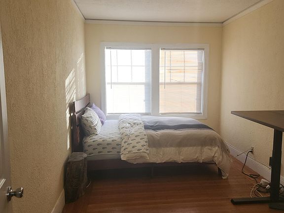 4th image of 2901 Ney Ave #1