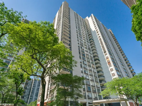 1460 N Sandburg Ter APT 508, Chicago, IL 60610