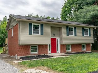 187 McCormack Rd, Waddy, KY 40076