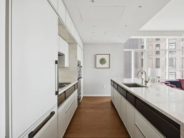 5 Beekman Street 42A image 3 of 11