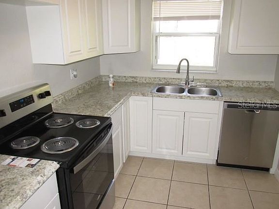 5th image of 1400 Whitewood Dr