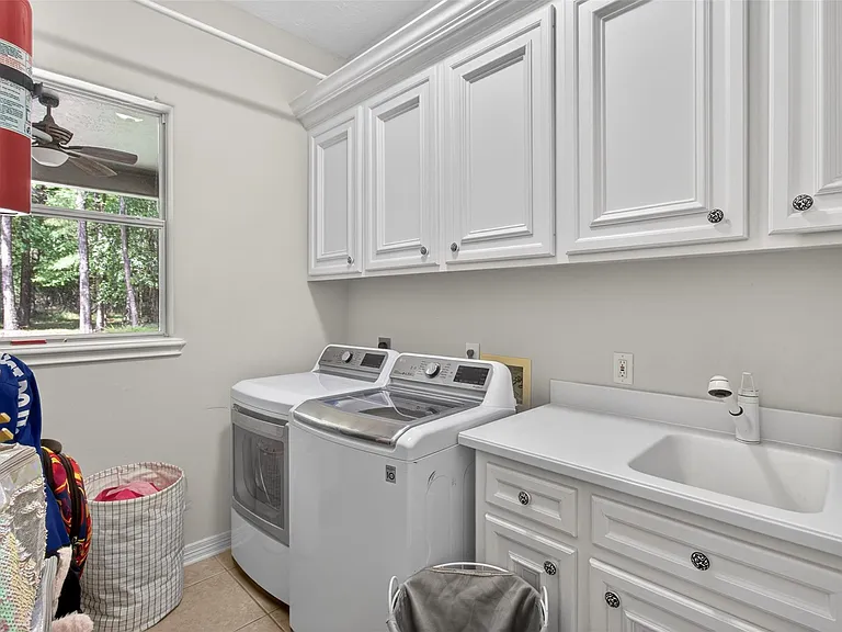 10626 Crystal Cove Dr — Photo 29