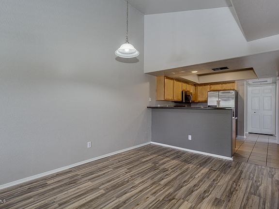 4th image of 537 S Delaware Dr Unit 208