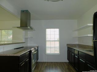 1746 E Chavaneaux Rd, San Antonio, TX 78214