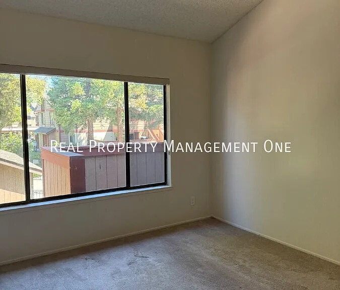 250 Hackamore Cmn — Photo 4