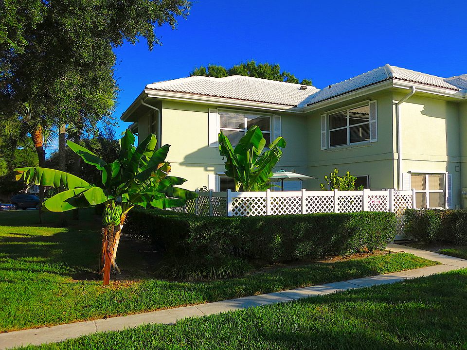 1st image of 1901 Stratford Way