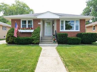 17538 Bernadine St, Lansing, IL 60438