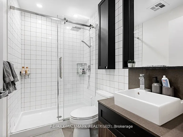783 Bathurst St #227 — Photo 23