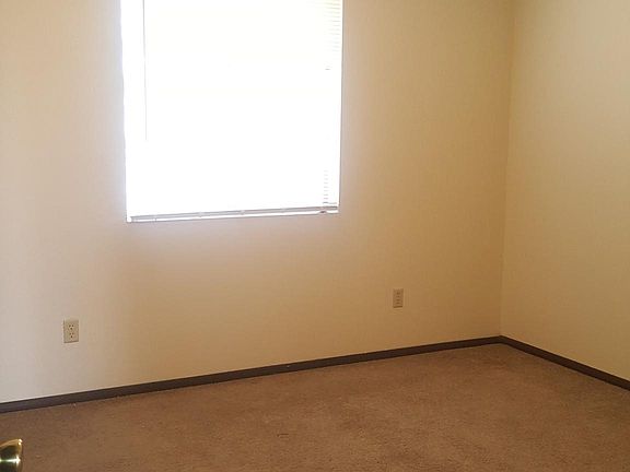 4th image of 1825 Thomas Dr APT B6