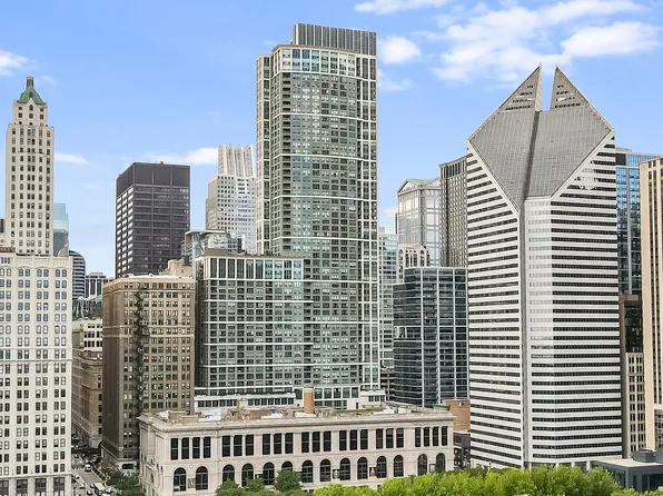 130 N Garland Ct APT 1803, Chicago, IL 60602